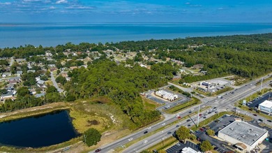 Discover an exceptional opportunity in the heart of Gulf Breeze! - photo 17