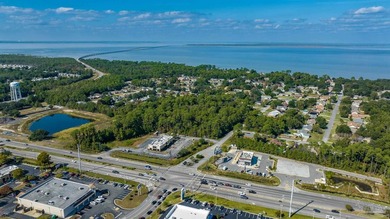Discover an exceptional opportunity in the heart of Gulf Breeze! - photo 18