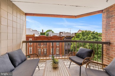 Welcome to 200 Lombard Street, Unit 528 at Abbotts Square, a - photo 18