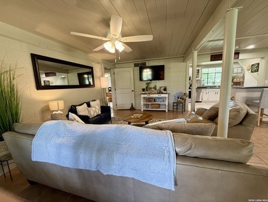 This astounding property has over 1,000 feet of River front - photo 19