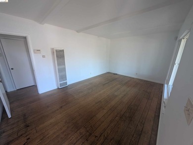 Oakland Duplex. Good bones with room for some finishing touches - photo 21