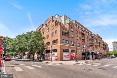 Welcome to 200 Lombard Street, Unit 528 at Abbotts Square, a - photo 25