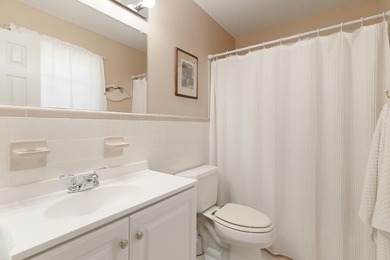 You will fall in love with this well-maintained home in Kenwood - photo 26