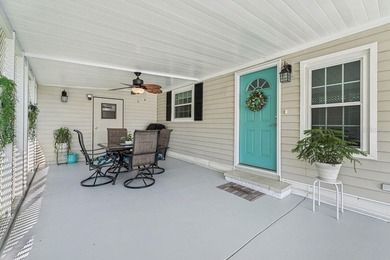 Welcome to easy Florida lake view living in this beautifully - photo 6