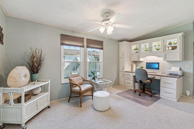 Welcome to easy Florida lake view living in this beautifully - photo 7