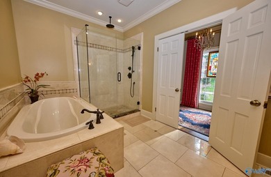 New Price! This gorgeous Southern Estate blends elegance with - photo 27