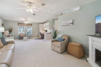 Welcome to easy Florida lake view living in this beautifully - photo 9