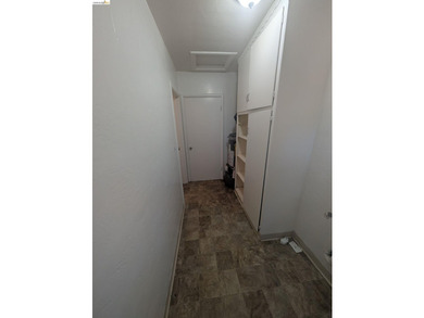 Oakland Duplex. Good bones with room for some finishing touches - photo 32