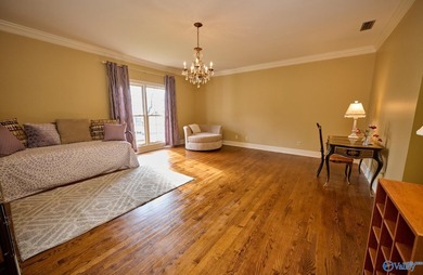 New Price! This gorgeous Southern Estate blends elegance with - photo 33
