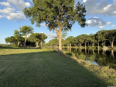 This astounding property has over 1,000 feet of River front - photo 36