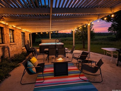 This astounding property has over 1,000 feet of River front - photo 37