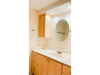 Oceanfront Condo for Rent - 2 Bed / 2 Bath Live the beach