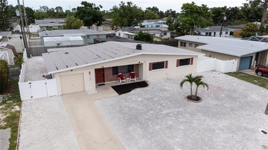 Rare mid-century A-frame pool home in central Sarasota with no - photo 46