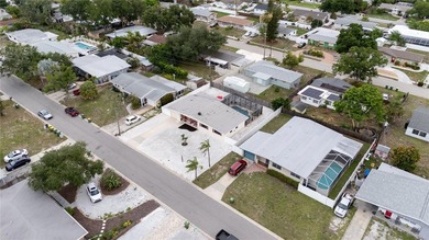 Rare mid-century A-frame pool home in central Sarasota with no - photo 50