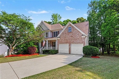 Step into this spacious 4-bedroom, 2.5-bath traditional on a - photo 3