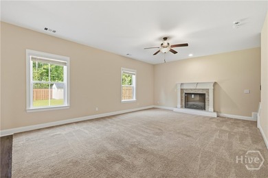 Offering space, thoughtful updates, and everyday convenience - photo 9
