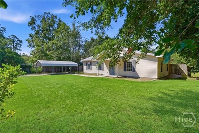 Welcome to 103 Touchstone Drive in Brunswick! This 3-bedroom - photo 2