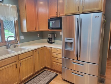 Rare Corner Unit - Double Garage - Accessible Main-Floor Living - photo 6