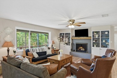 Discover the perfect blend of tranquility and style with this - photo 10