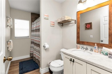Ideally situated just moments from Mackle Park, this beautifully - photo 19