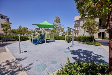 3 years new . 2 bed + den . 2 bath . 1,252 sq ft . Rancho - photo 23