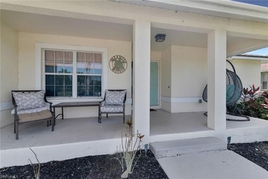 Ideally situated just moments from Mackle Park, this beautifully - photo 25