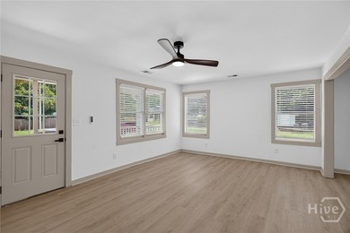 Welcome to 1209 E 69th Street, an adorable Savannah bungalow - photo 6