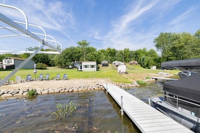 2 bed, 1.5 bath year round cottage on 240 acre, Spring Fed Long - photo 29
