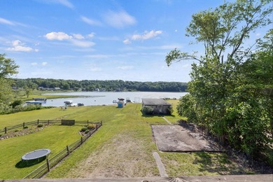 2 bed, 1.5 bath year round cottage on 240 acre, Spring Fed Long - photo 33