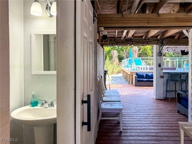 Island Paradise Found: Gulf-Side Retreat with Private Hot - photo 41
