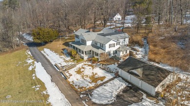 (private lake, pond, coastal) Home For Sale in South Abington Pennsylvania