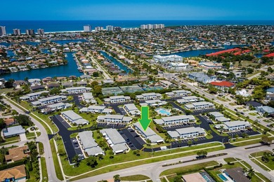 Marco Island Area Condo For Sale in Marco Island Florida