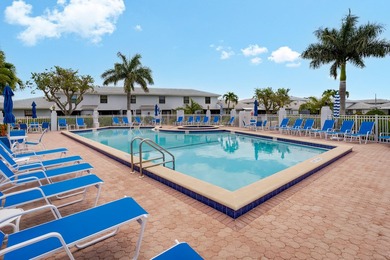 Welcome to this 2 bedroom townhome in San Marco Villas on - photo 3