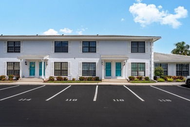 Welcome to this 2 bedroom townhome in San Marco Villas on - photo 6