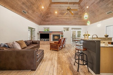 *Open House!!! This Sunday 7/19 from 1pm-3pm* Tucked beneath a - photo 6