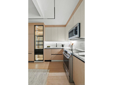 Welcome to 174 N 6th: A Distinctive Address in the Heart of - photo 3