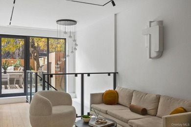 Welcome to 174 N 6th: A Distinctive Address in the Heart of - photo 4