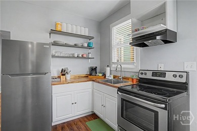 Experience the charm of Historic Savannah in this beautifully - photo 5