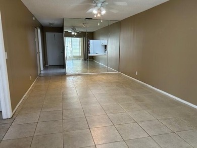 Corner 2/2 Villa. Update this unit to your own specifications - photo 11