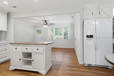 Charming Pigeon Point Cottage! Nestled in one of Beaufort's most - photo 15
