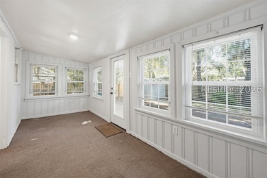 Charming Pigeon Point Cottage! Nestled in one of Beaufort's most - photo 17