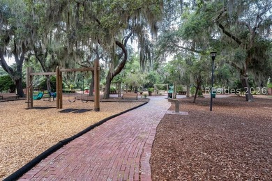 Charming Pigeon Point Cottage! Nestled in one of Beaufort's most - photo 37
