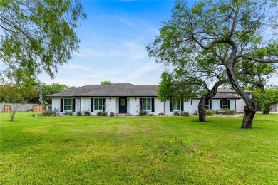 Nueces River - Nueces County Home For Sale in Robstown Texas
