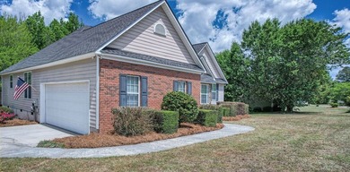 This lovely one level home has so much to offer its' new owners - photo 7