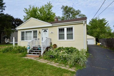 A rare opportunity to enjoy beautiful river views from this - photo 1