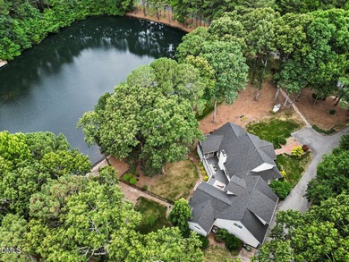 Welcome to this beautifully updated lakefront retreat, where - photo 11