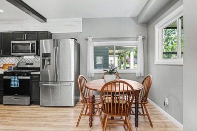 Welcome to 734 E. Green Street, a beautifully renovated - photo 14