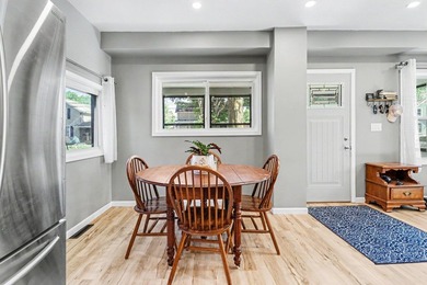 Welcome to 734 E. Green Street, a beautifully renovated - photo 15