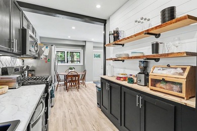 Welcome to 734 E. Green Street, a beautifully renovated - photo 18
