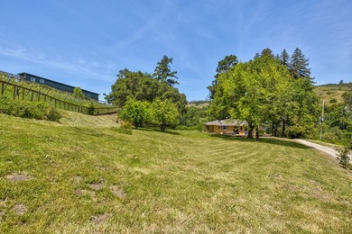 San Gregorio Creekside Farm. Nestled just 5 miles from the - photo 23